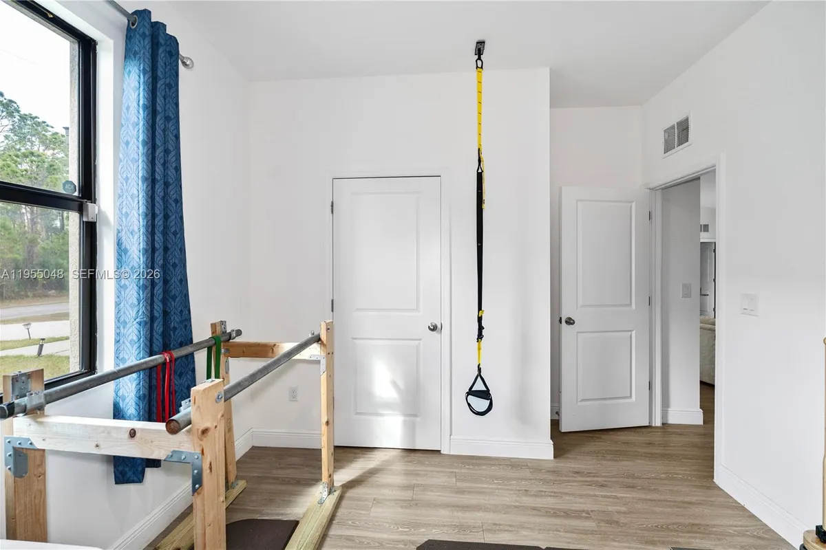 8031 Sandy Cir, La Belle FL 33935