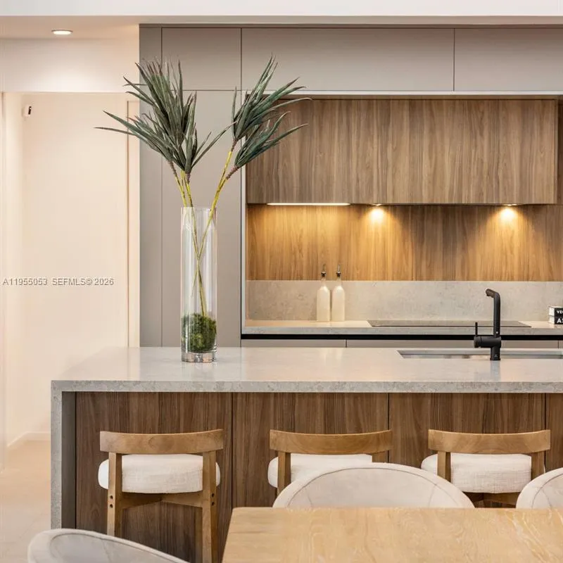 30 Samana Dr, Coconut Grove FL 33133