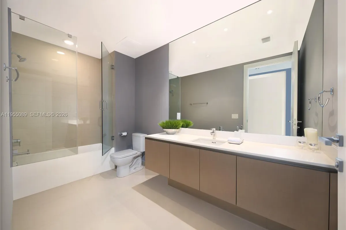 3300 NE 188th St # 315, Aventura FL 33180