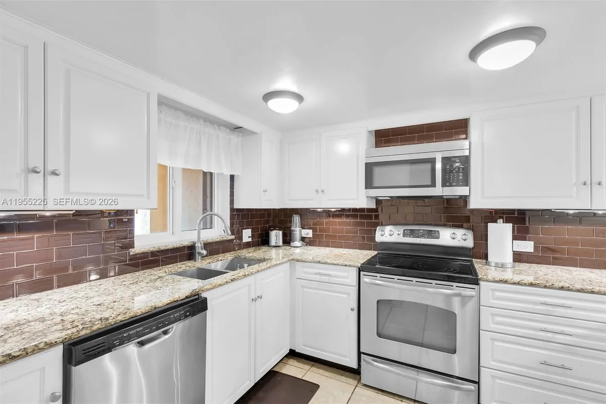 423 Sombrero Beach Rd # 9, Marathon FL 33050