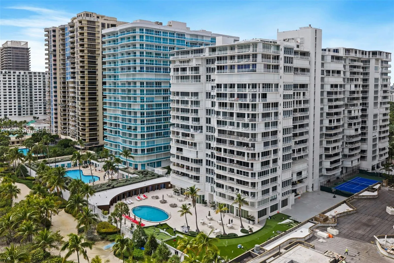 3 bedroom 3 bath for sale at 10155 Collins Ave # 909, Bal Harbour FL 33154