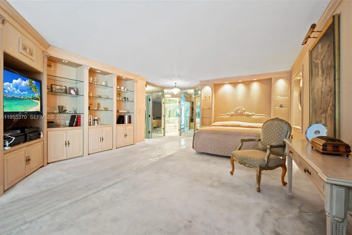 10155 Collins Ave # 909, Bal Harbour FL 33154