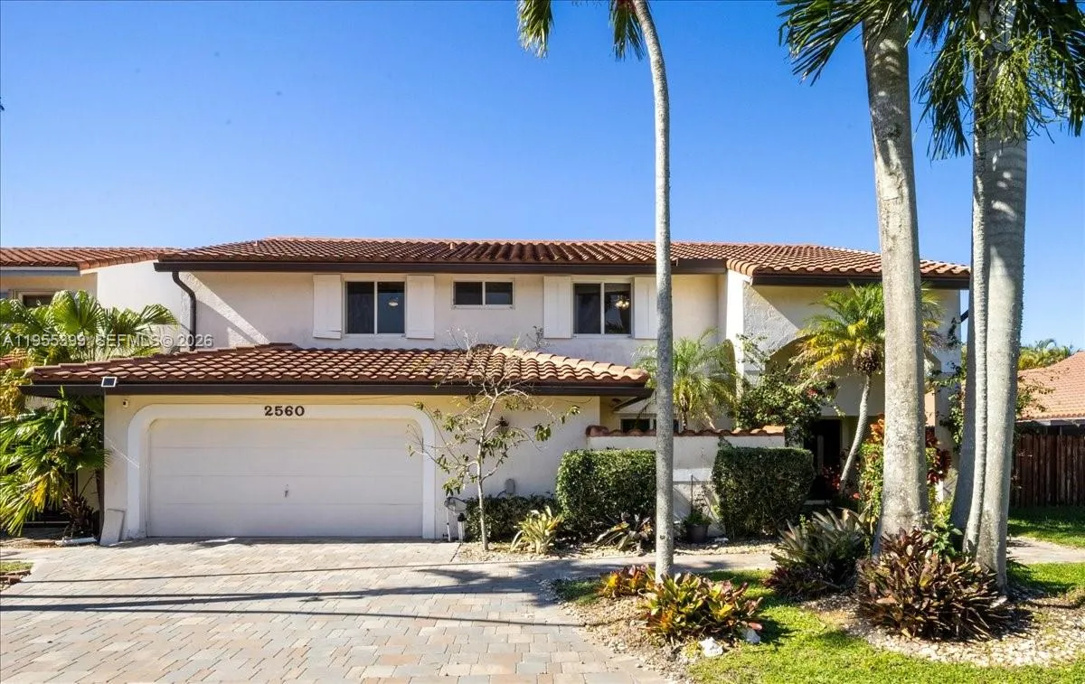 2560 Bass Way, Cooper City FL 33026