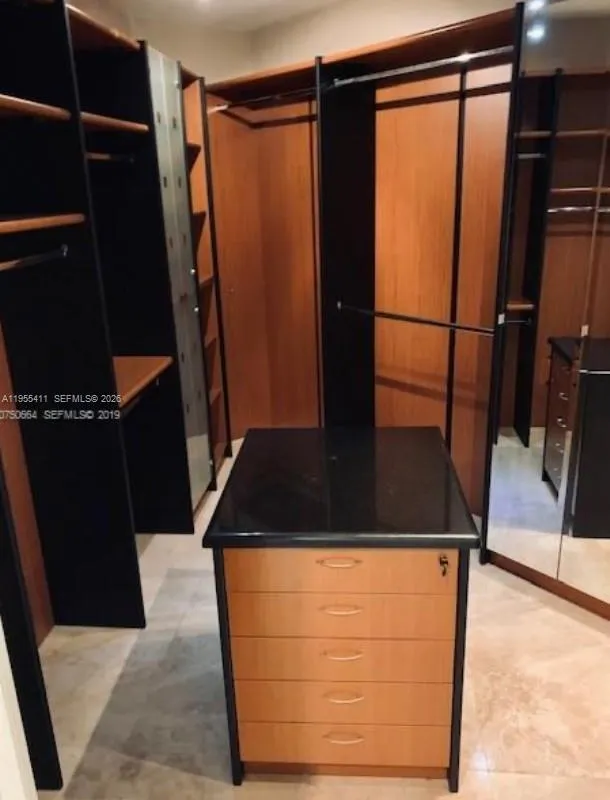 21200 Point Pl # 504, Aventura FL 33180