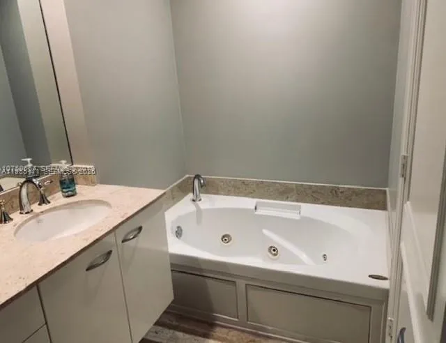 21200 Point Pl # 504, Aventura FL 33180