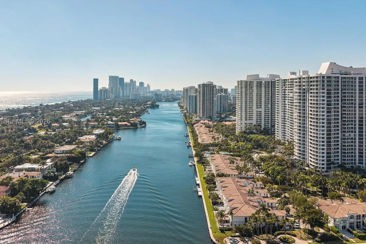 21200 Point Pl # 504, Aventura FL 33180