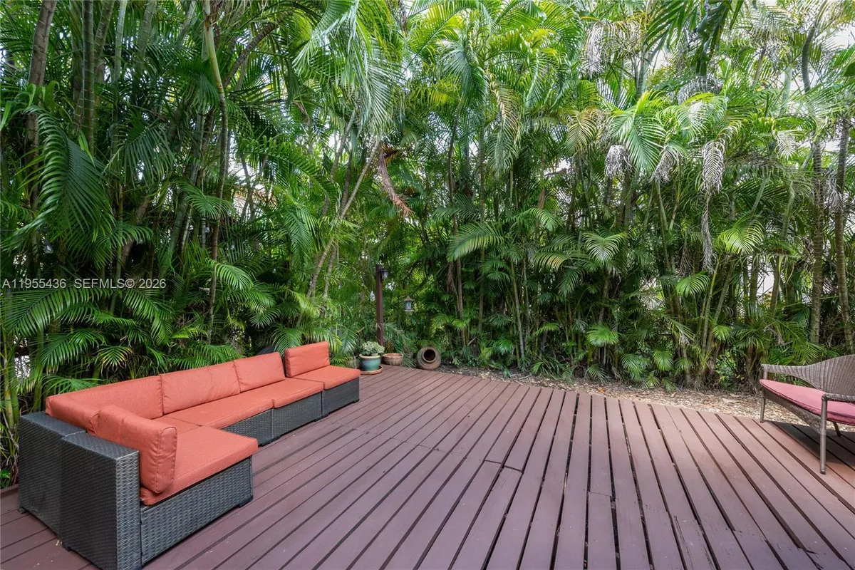 1256 Algeria Ave, Coral Gables FL 33134