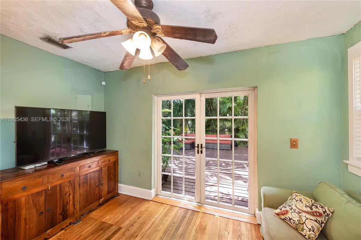 1256 Algeria Ave, Coral Gables FL 33134