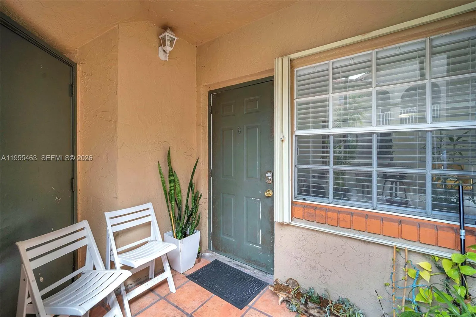 8606 SW 3rd St # 103, Pembroke Pines FL 33025