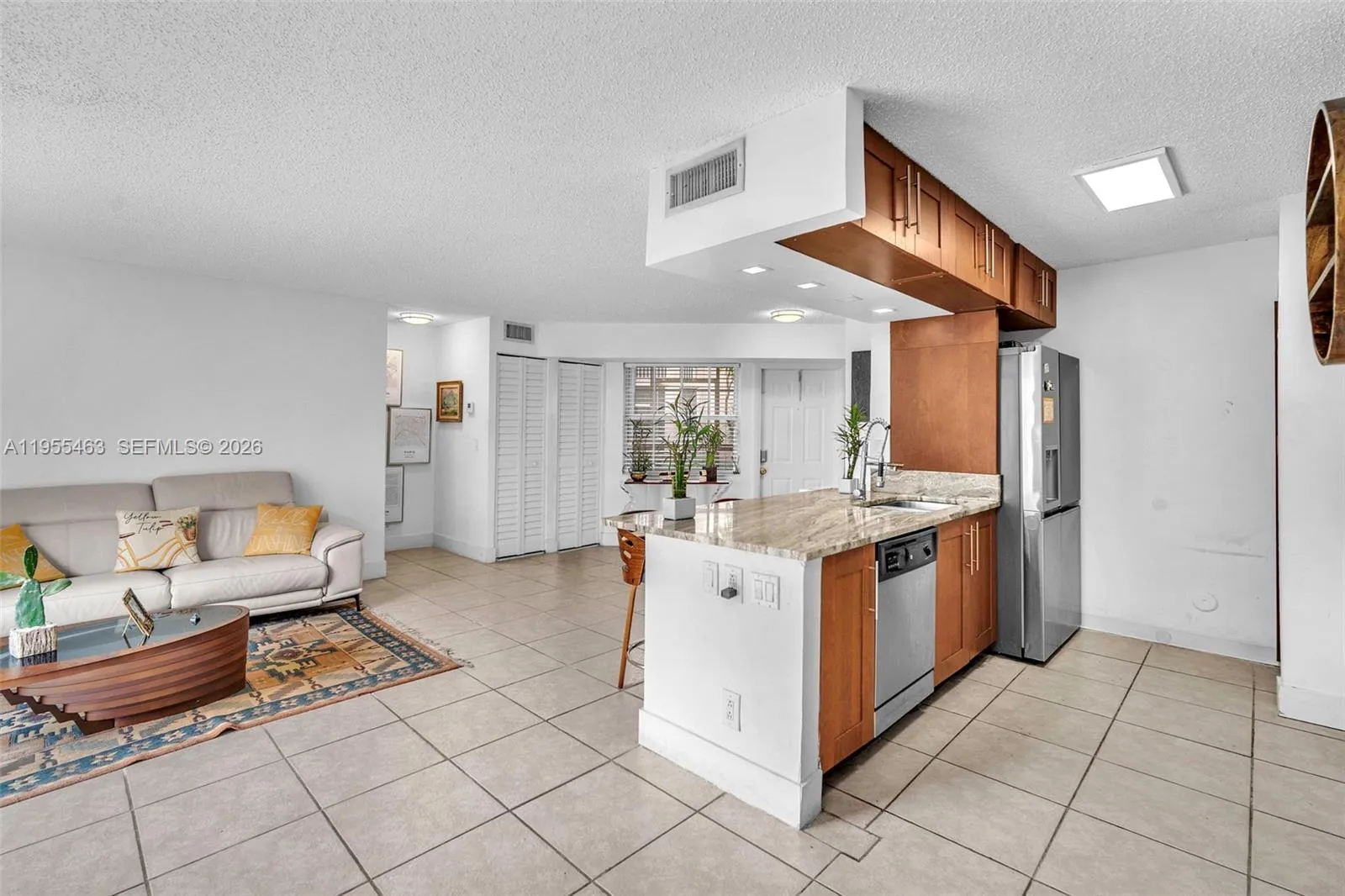 8606 SW 3rd St # 103, Pembroke Pines FL 33025