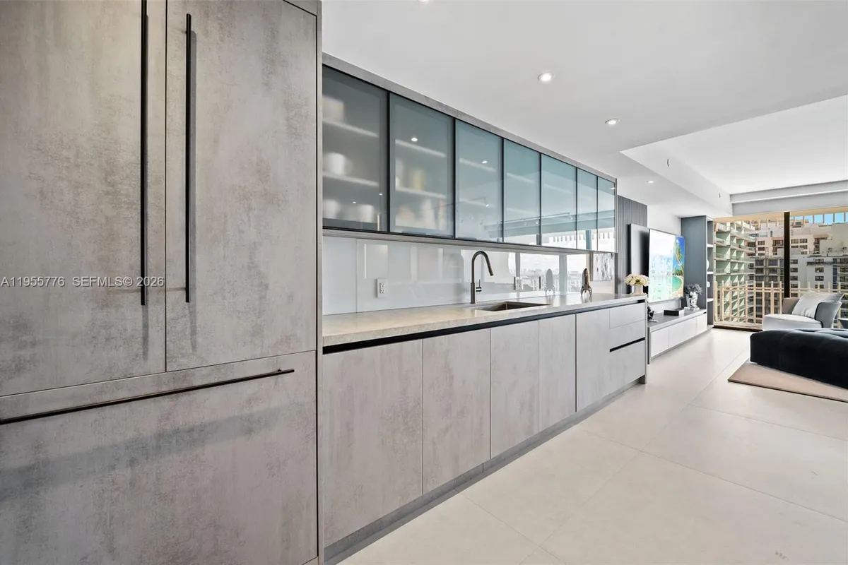 10205 Collins Ave # 1203, Bal Harbour FL 33154