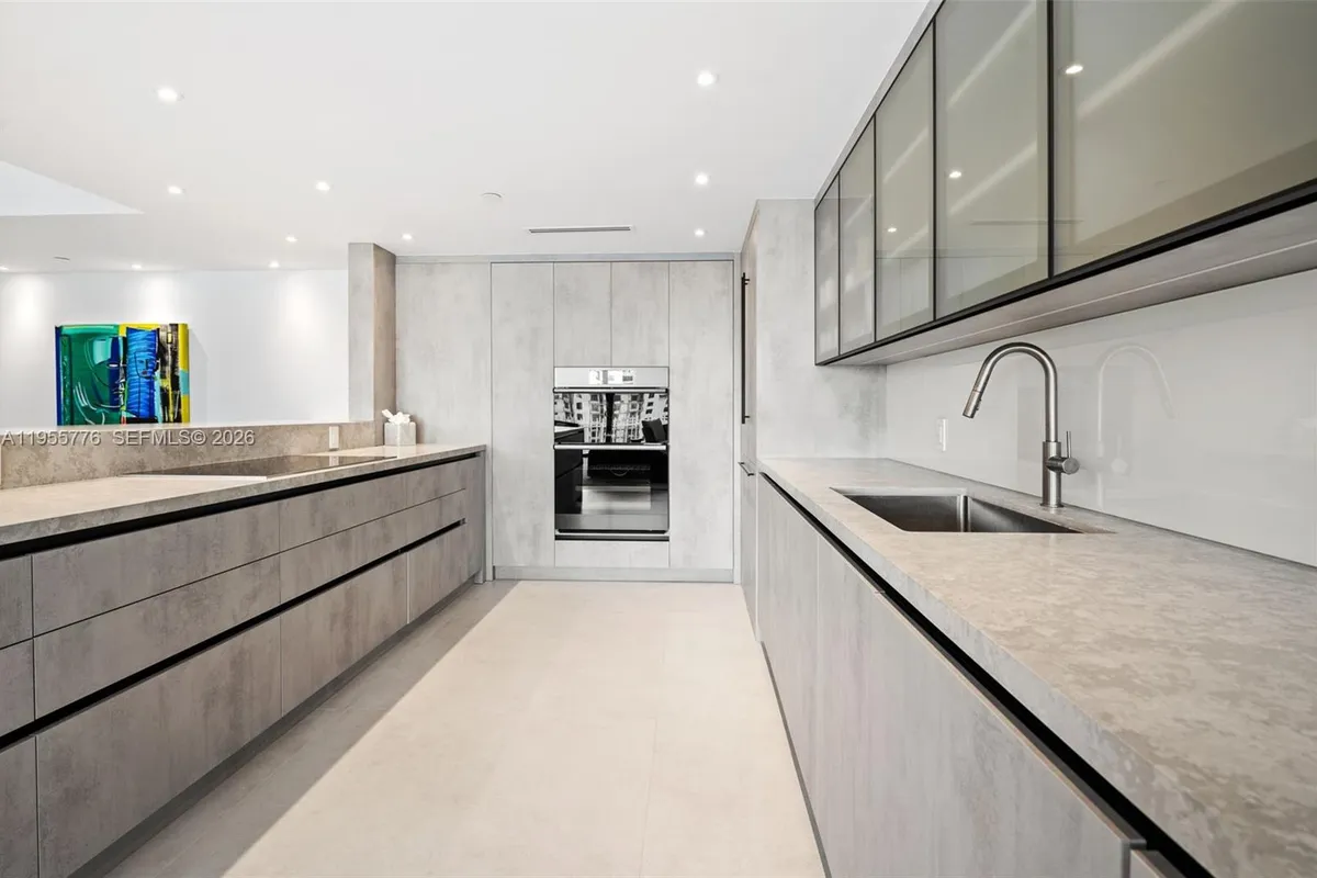 10205 Collins Ave # 1203, Bal Harbour FL 33154