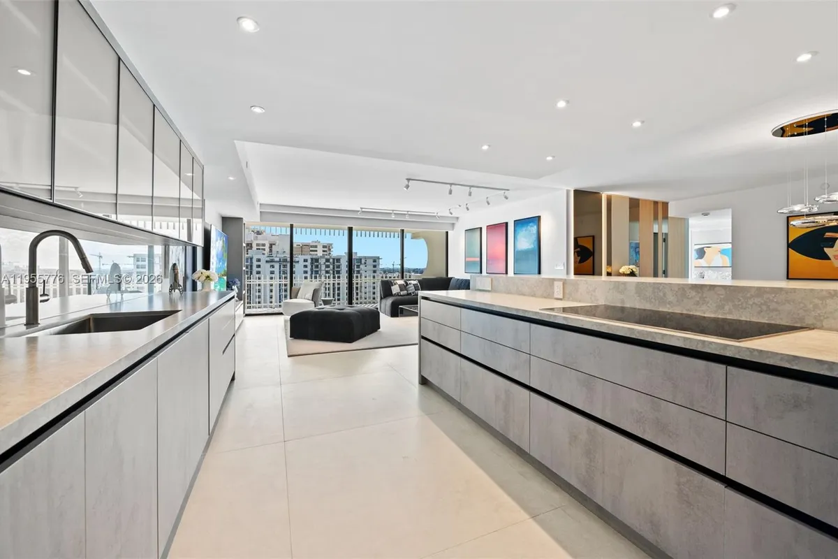 10205 Collins Ave # 1203, Bal Harbour FL 33154