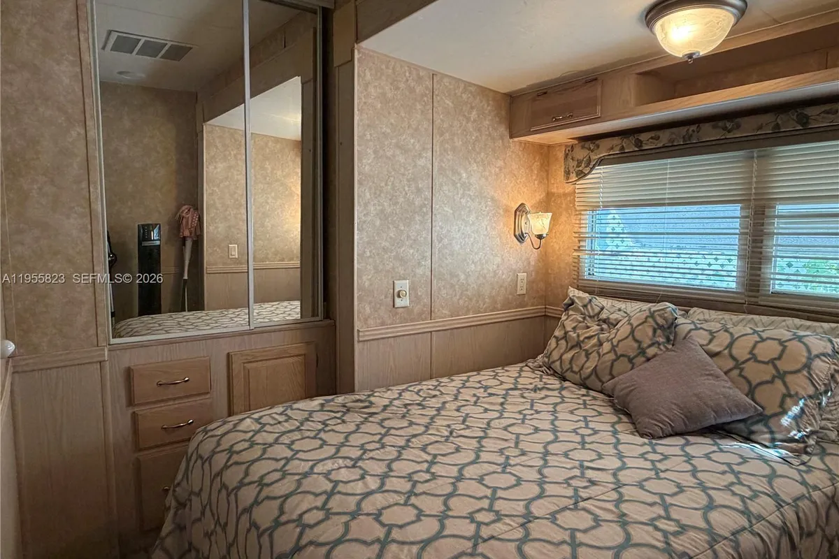 1361 Overseas Hwy G13, Marathon FL 33050