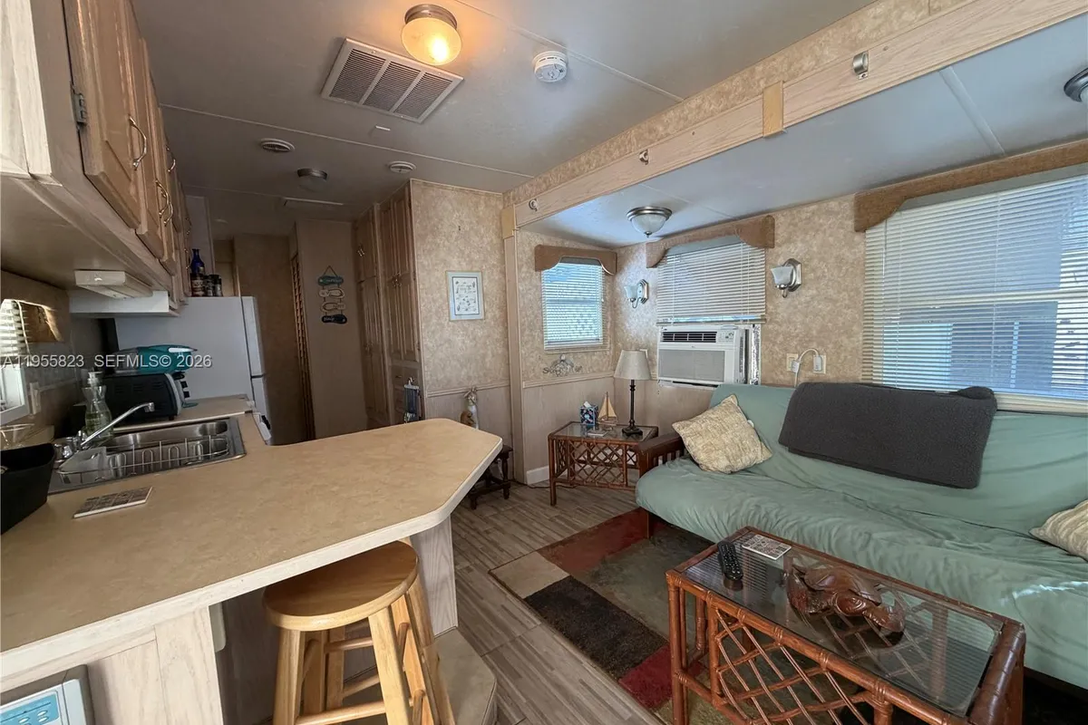 1361 Overseas Hwy G13, Marathon FL 33050