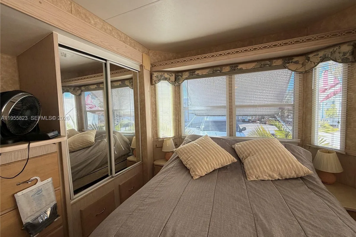 1361 Overseas Hwy G13, Marathon FL 33050