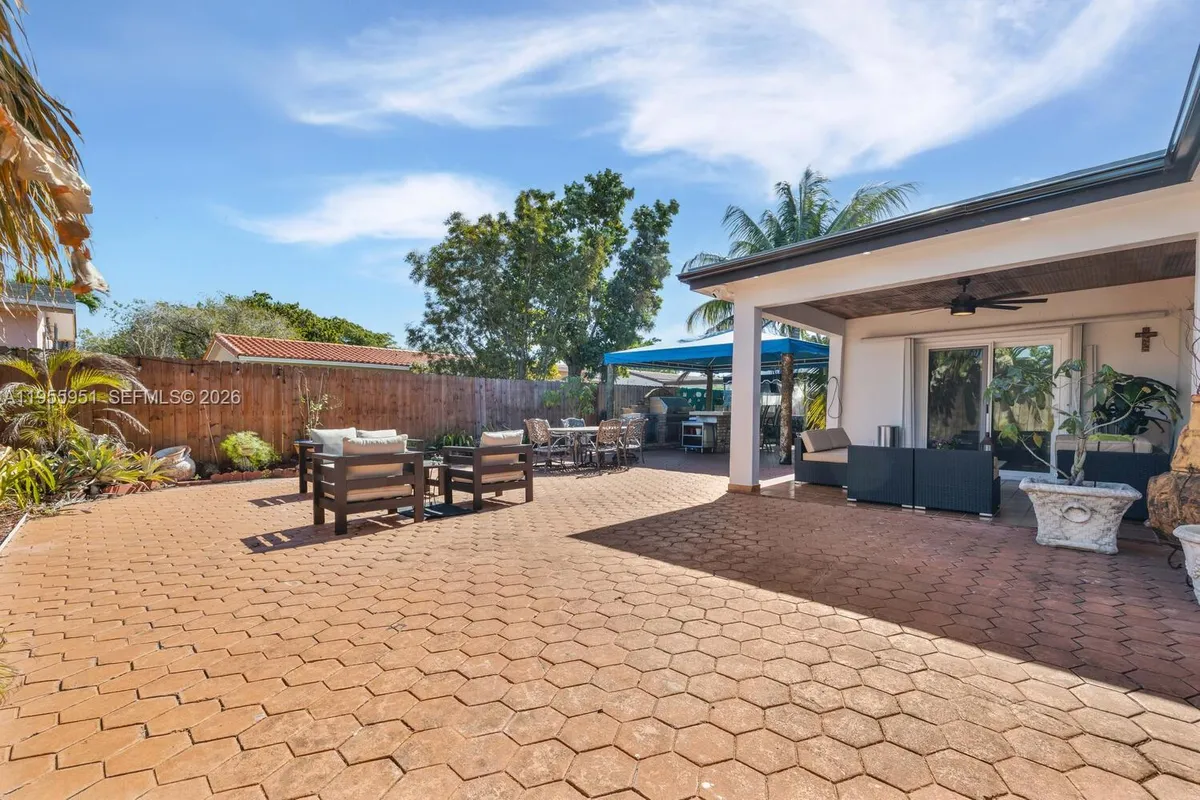 6423 SW 107th Pl, Miami FL 33173