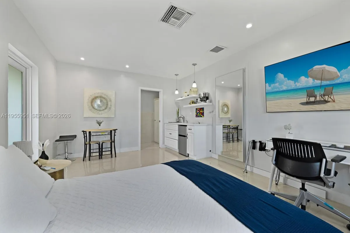 6423 SW 107th Pl, Miami FL 33173