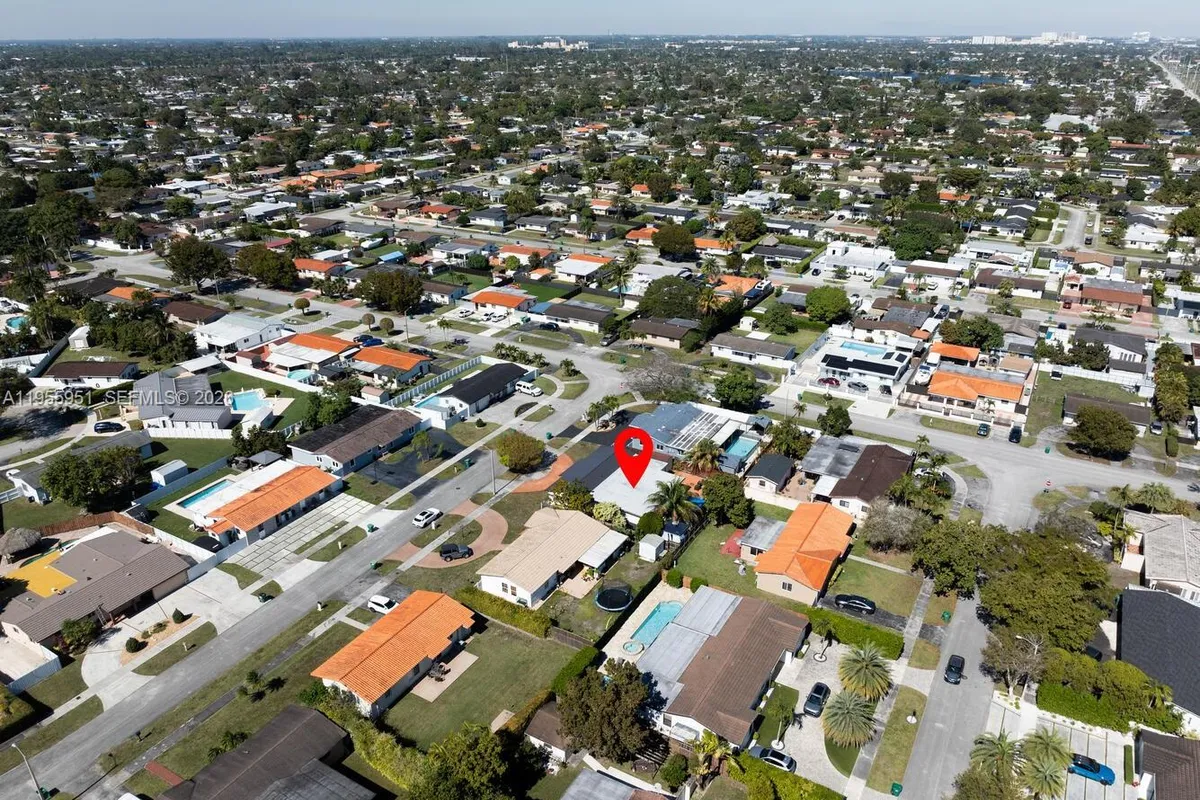 6423 SW 107th Pl, Miami FL 33173