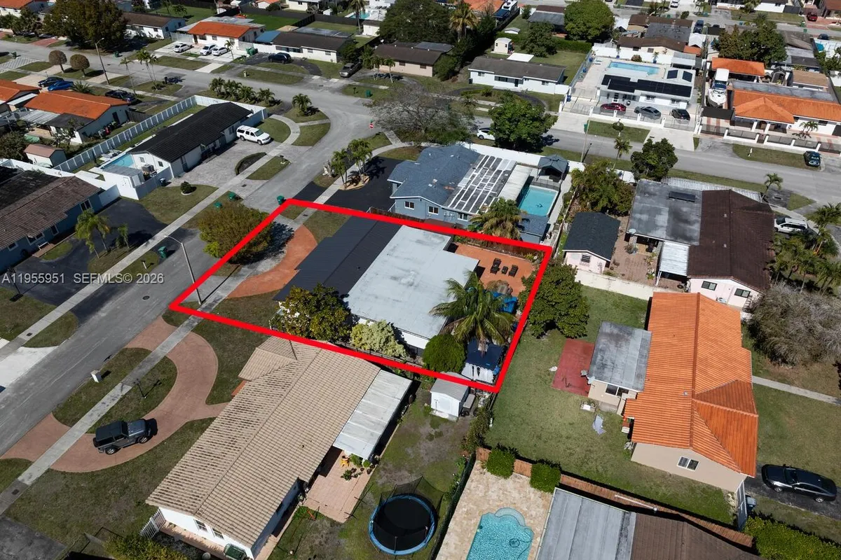 6423 SW 107th Pl, Miami FL 33173