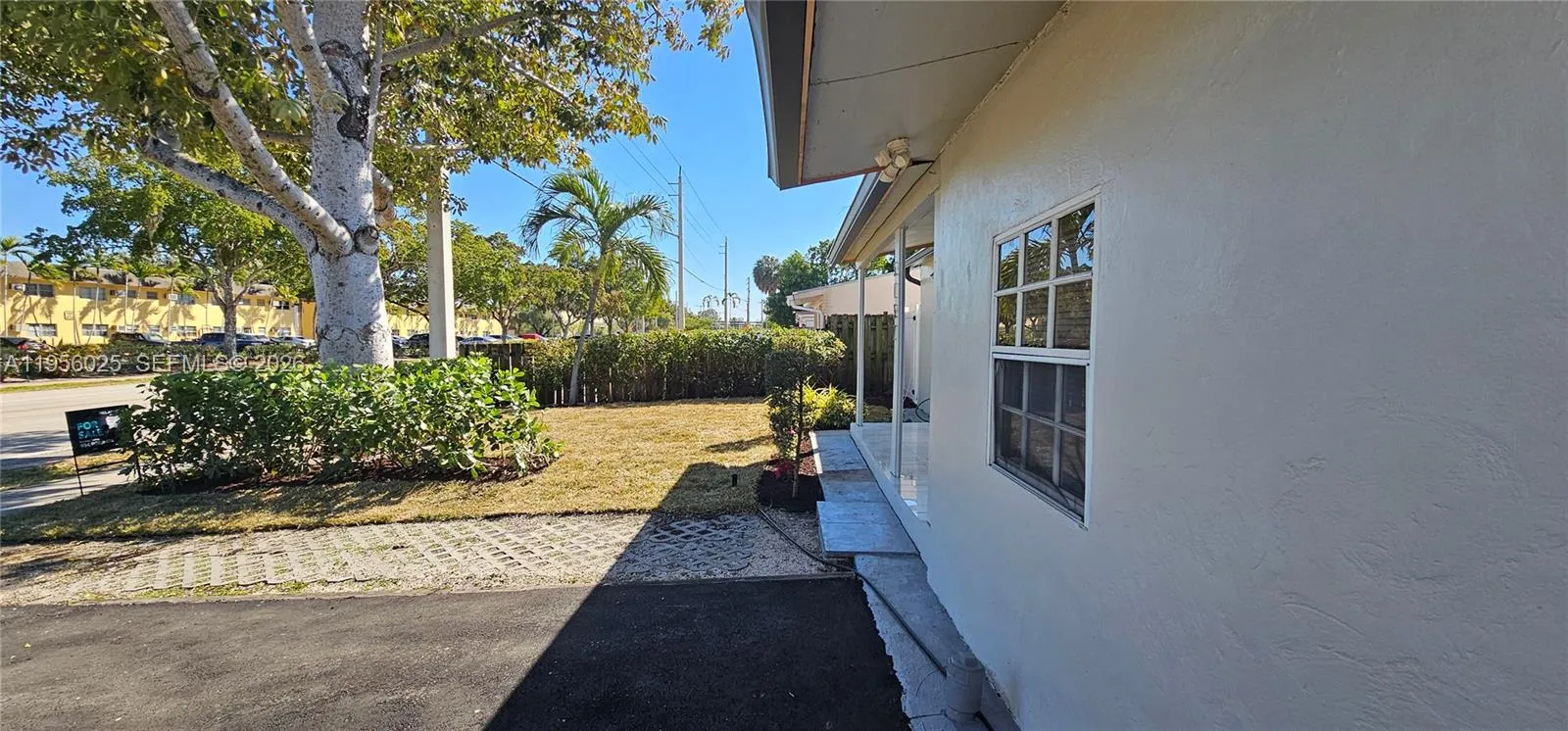 5157 NE 6th Ave, Oakland Park FL 33334