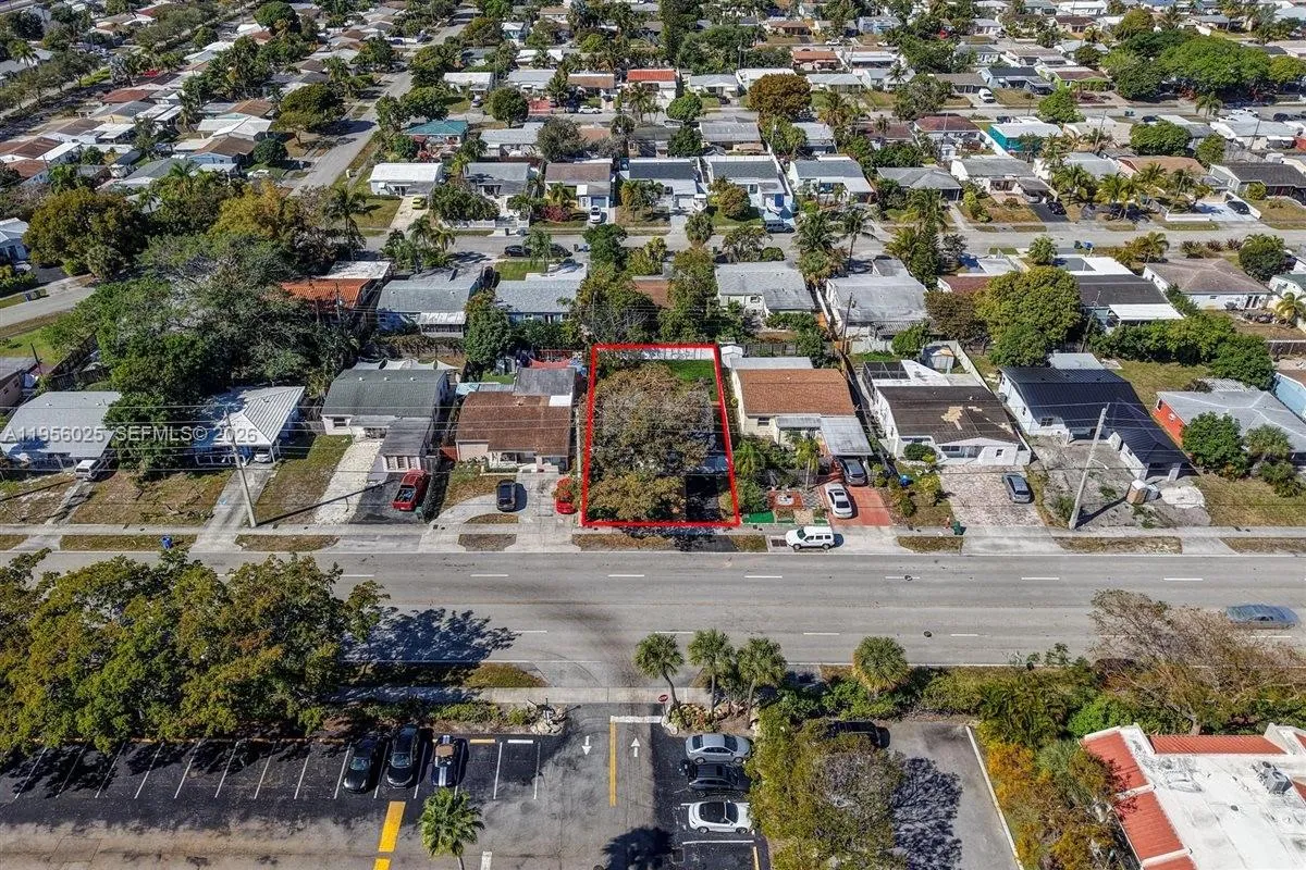 5157 NE 6th Ave, Oakland Park FL 33334