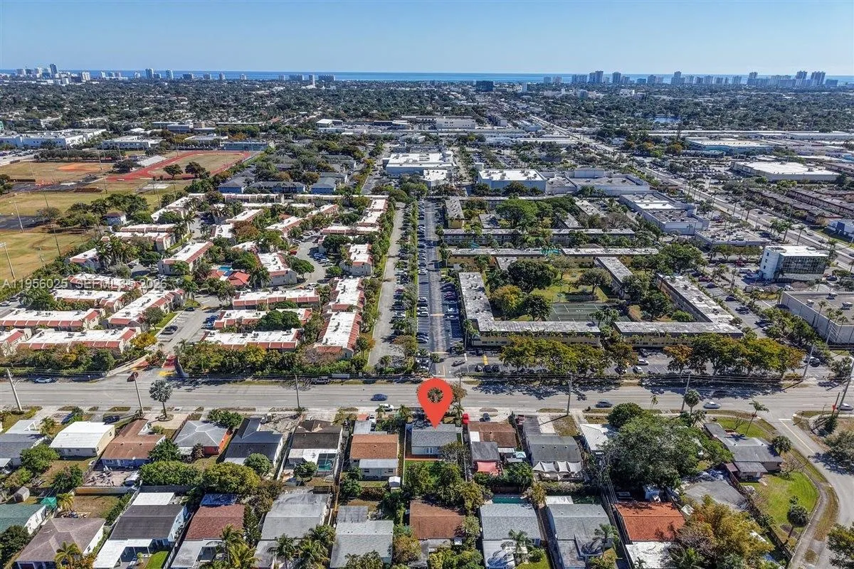 5157 NE 6th Ave, Oakland Park FL 33334