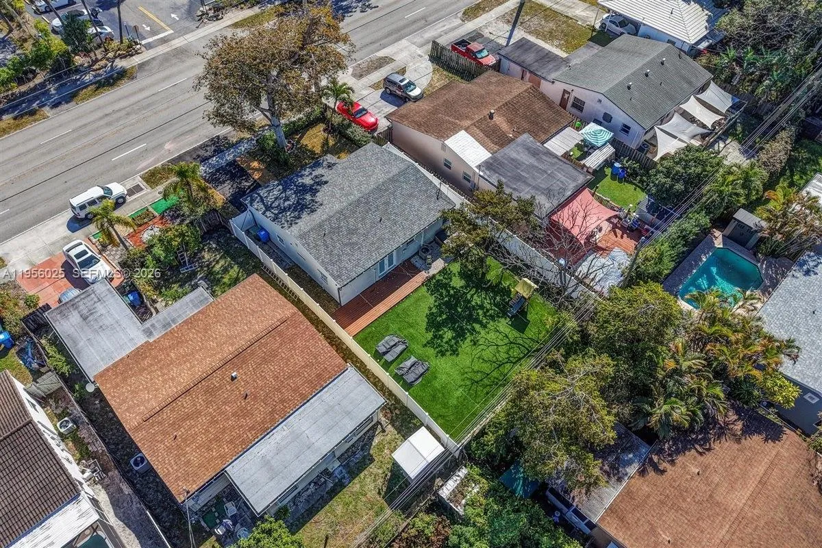 5157 NE 6th Ave, Oakland Park FL 33334