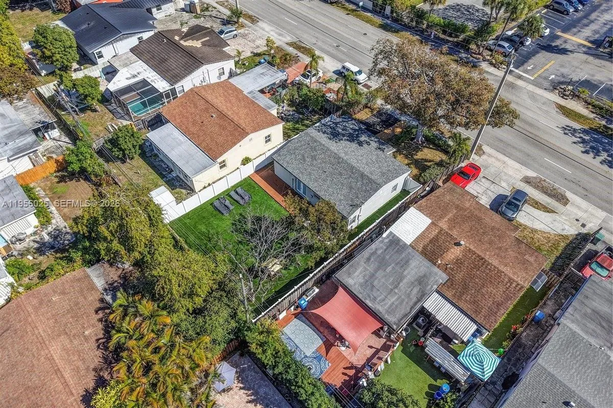 5157 NE 6th Ave, Oakland Park FL 33334