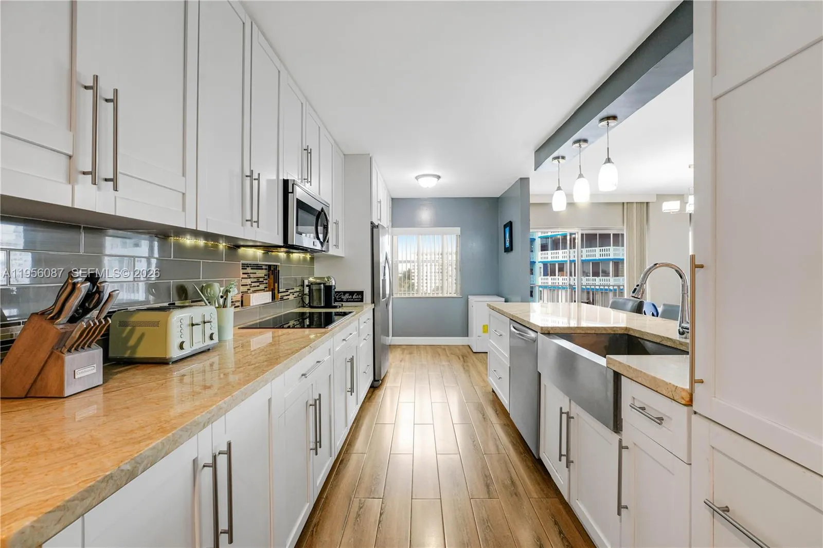 3850 Washington St # 702, Hollywood FL 33021