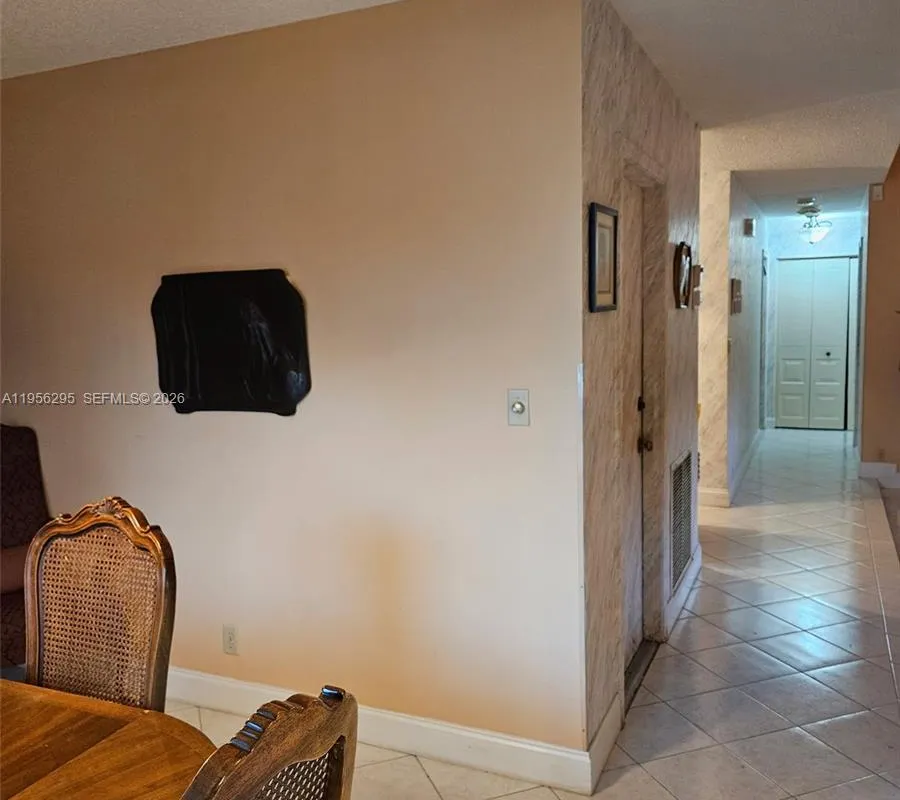 10301 Greenbriar Ct, Boca Raton FL 33498
