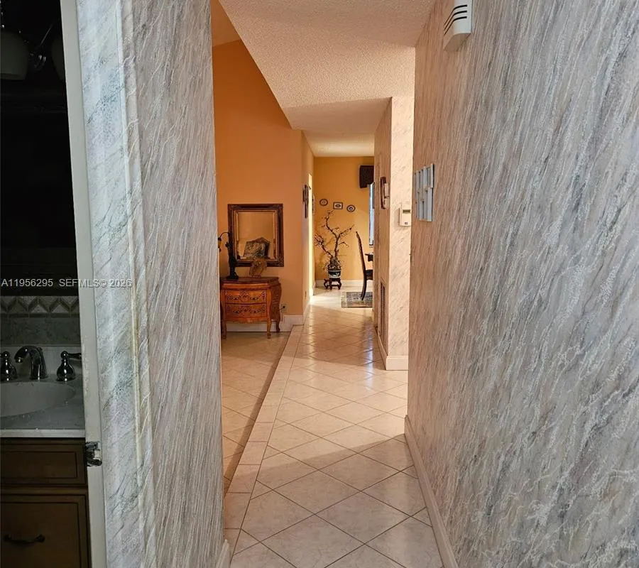 10301 Greenbriar Ct, Boca Raton FL 33498