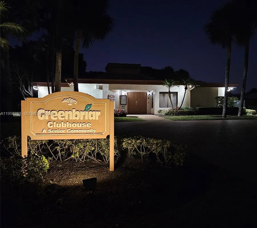 10301 Greenbriar Ct, Boca Raton FL 33498