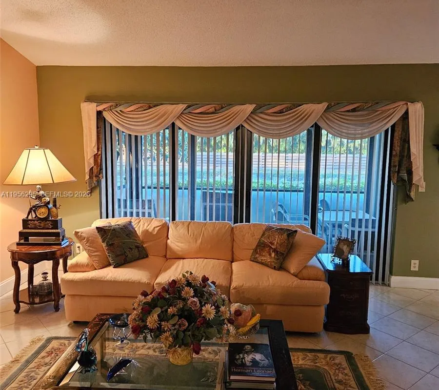 10301 Greenbriar Ct, Boca Raton FL 33498