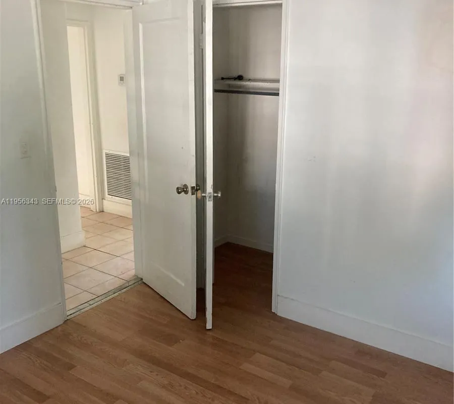 3742 SW 29th St # 3742, Miami FL 33134