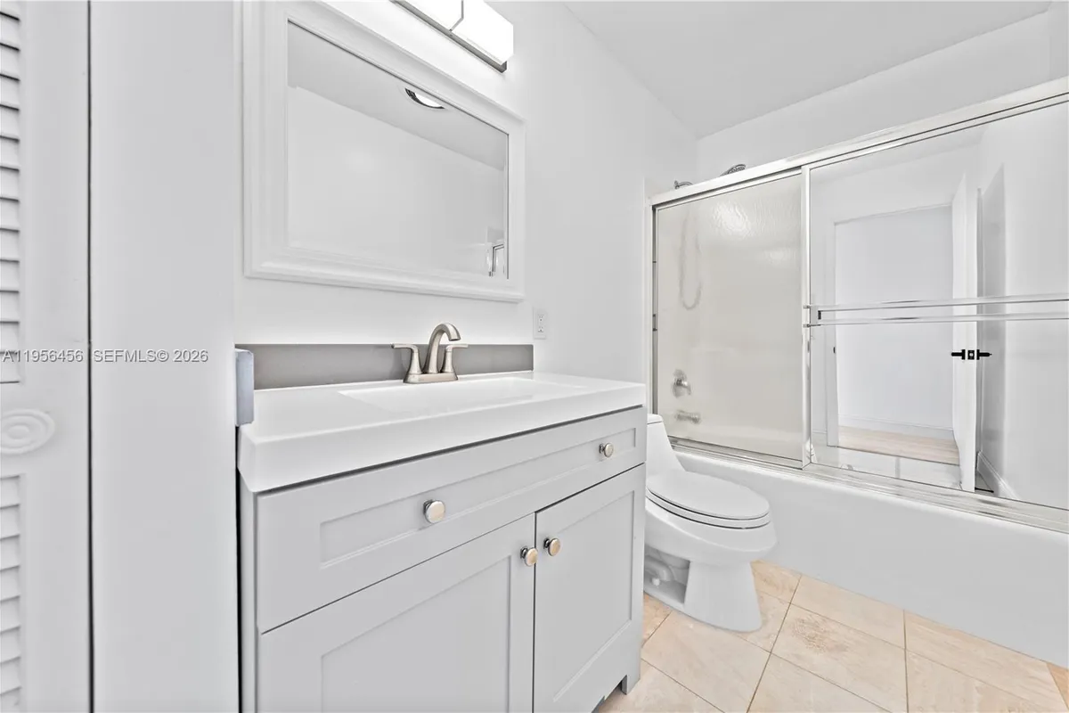 405 Bontona Ave, Fort Lauderdale FL 33301