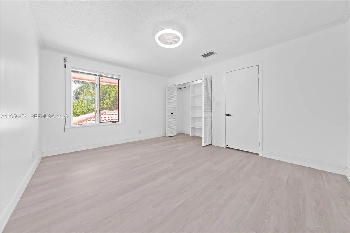 405 Bontona Ave, Fort Lauderdale FL 33301