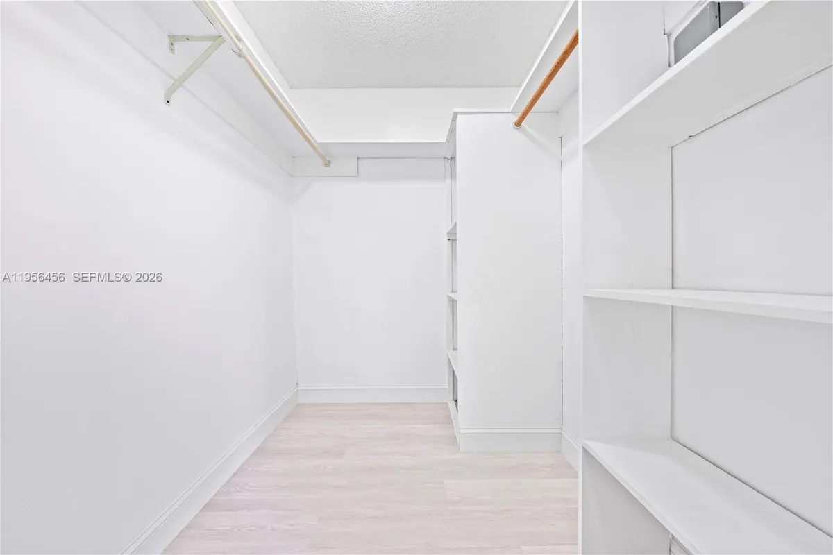 405 Bontona Ave, Fort Lauderdale FL 33301