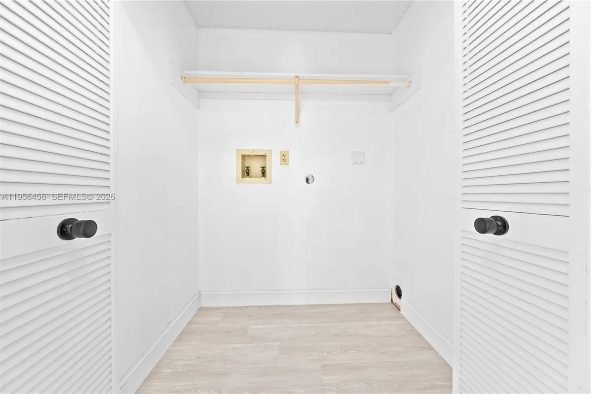 405 Bontona Ave, Fort Lauderdale FL 33301