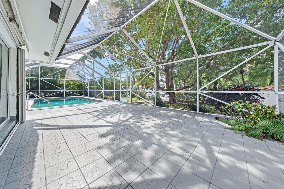 405 Bontona Ave, Fort Lauderdale FL 33301