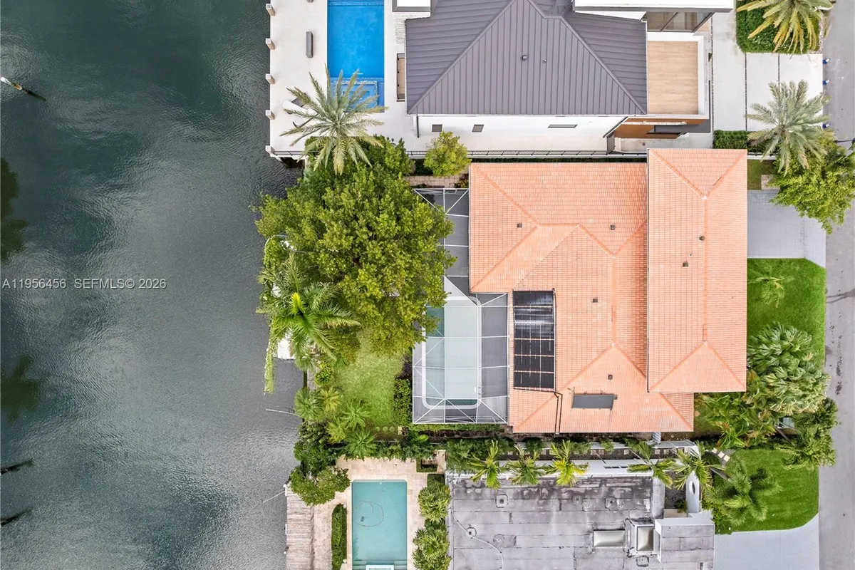 405 Bontona Ave, Fort Lauderdale FL 33301