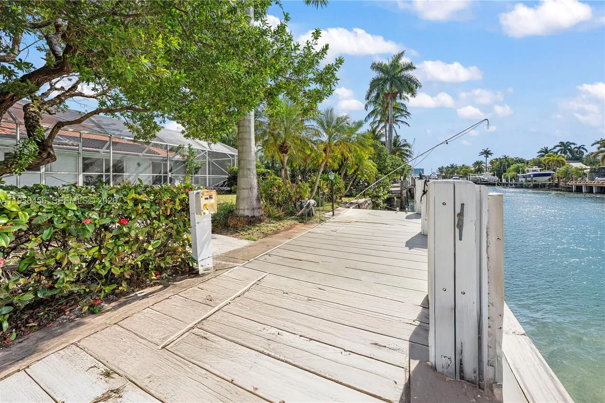 405 Bontona Ave, Fort Lauderdale FL 33301