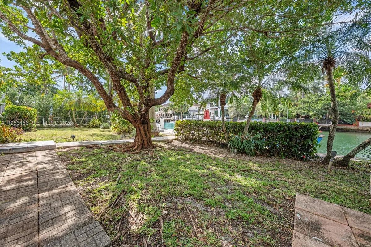 405 Bontona Ave, Fort Lauderdale FL 33301