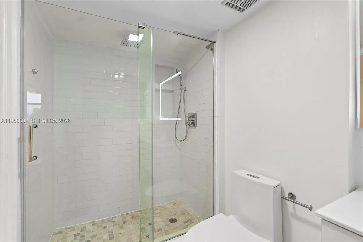 3440 NE 192nd St # A, Aventura FL 33180