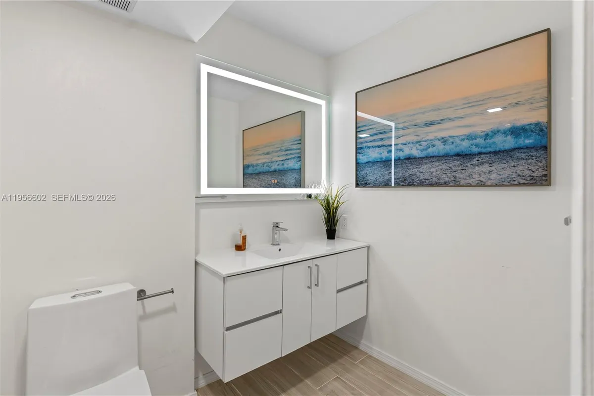 3440 NE 192nd St # A, Aventura FL 33180