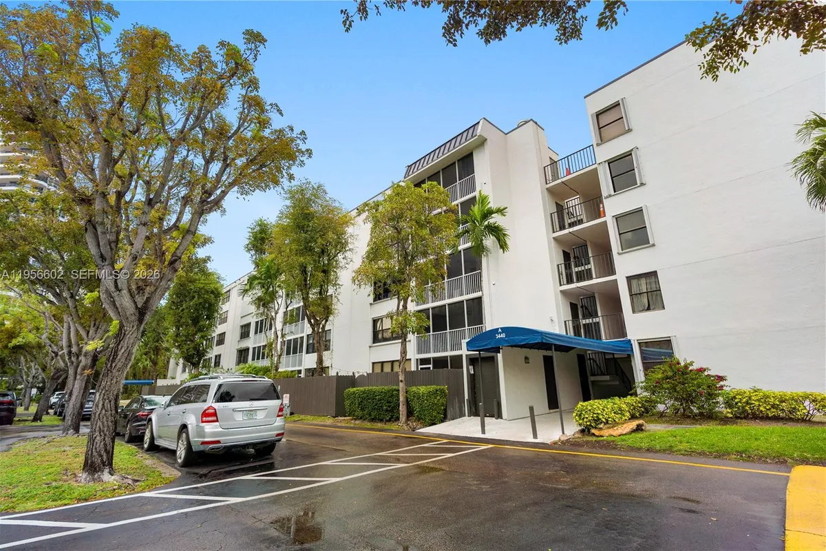 3440 NE 192nd St # A, Aventura FL 33180