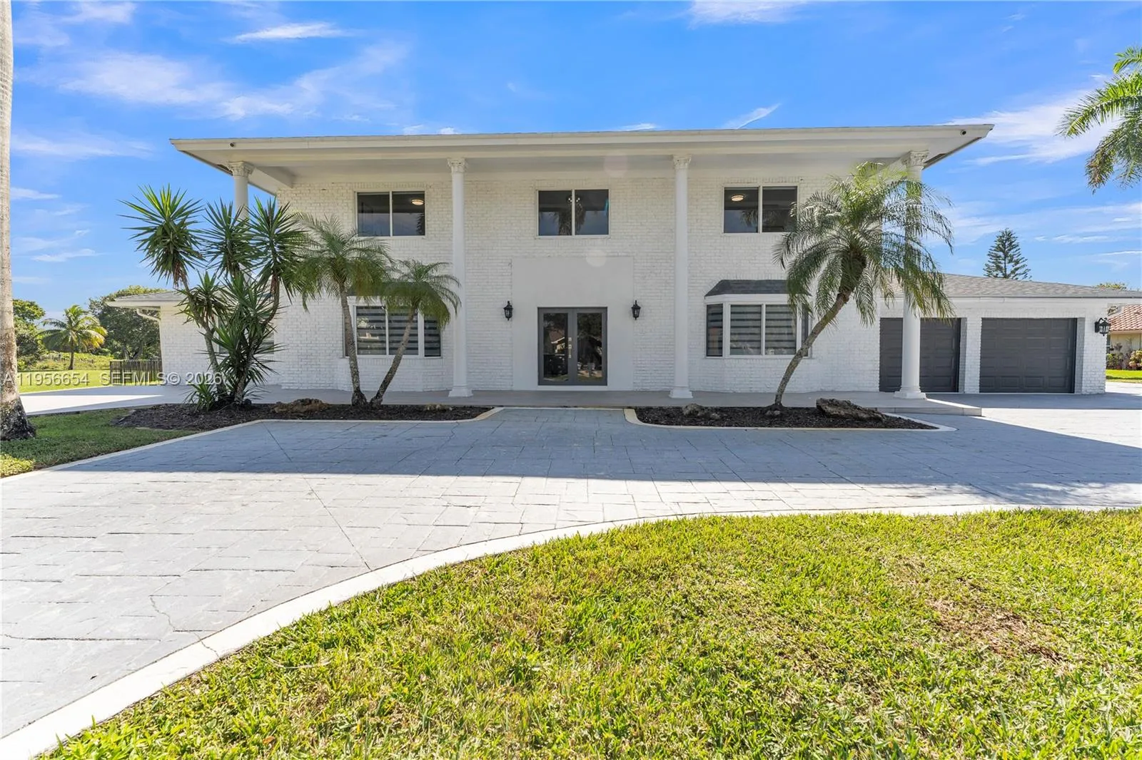 11824 SW 43rd Ct, Davie FL 33330