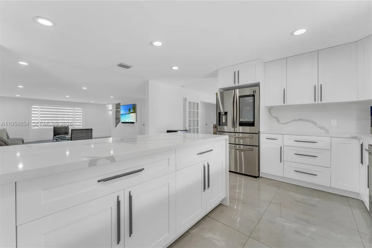 11824 SW 43rd Ct, Davie FL 33330