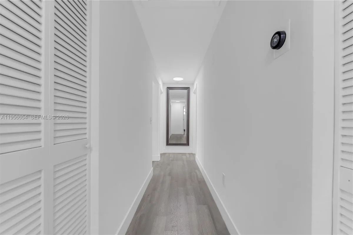 11824 SW 43rd Ct, Davie FL 33330