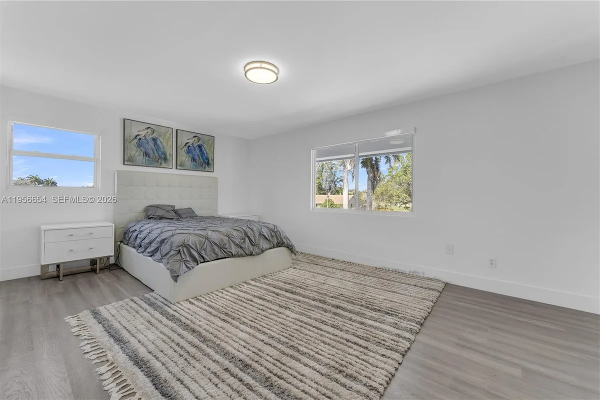 11824 SW 43rd Ct, Davie FL 33330